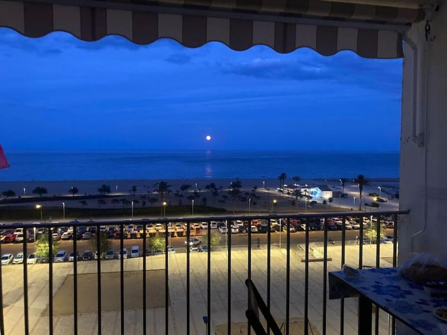 Vistas Frontales Al Mar Apartment